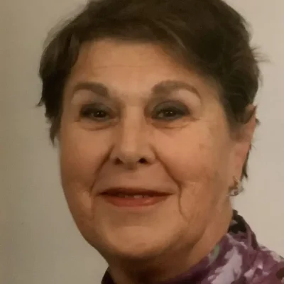 portret_yvonne_Engelen-1-759×1024 portret_yvonne_Engelen-1-759x1024